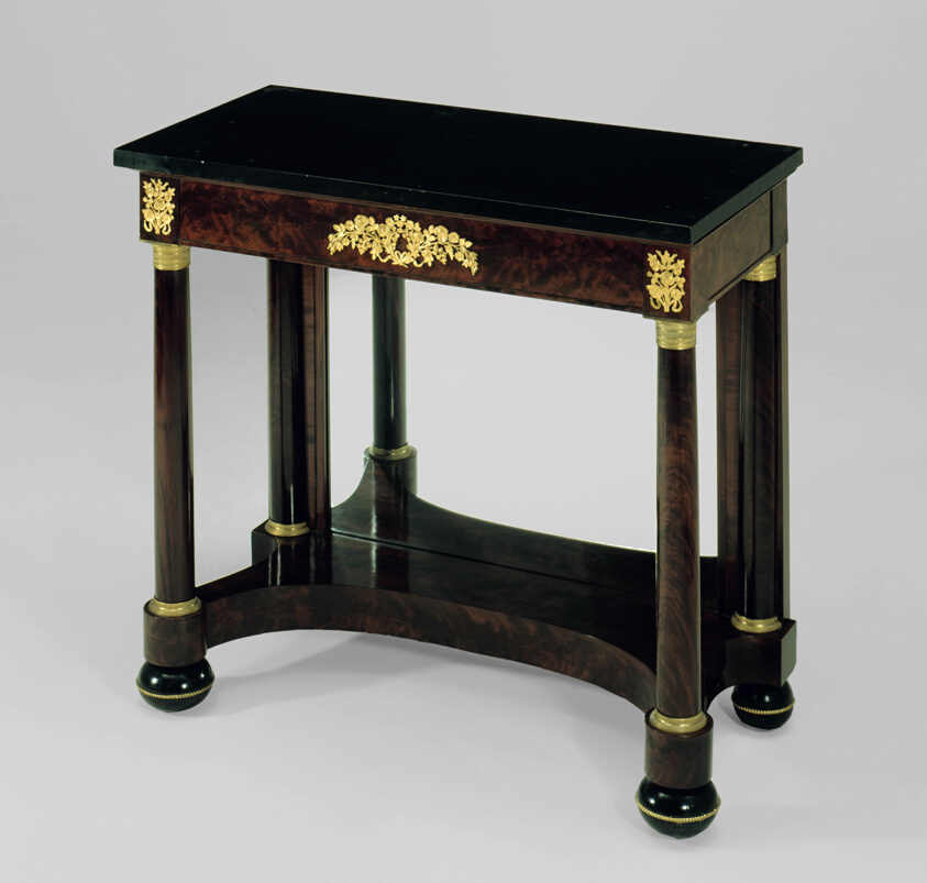 Pier Table