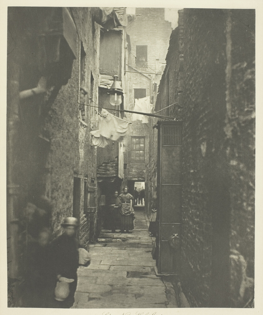 Close No. 37 High Street