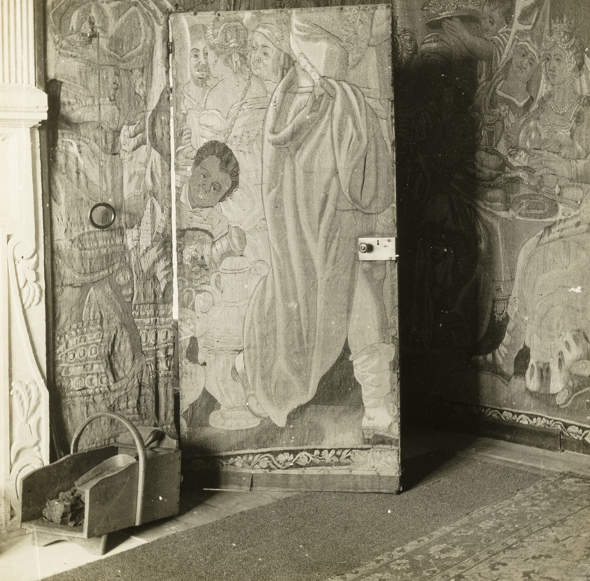 Kelmscott Manor: In the Tapestry Room