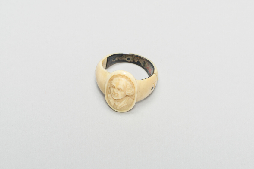 Ring