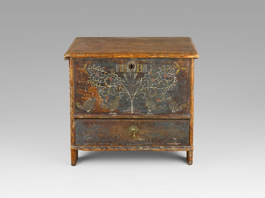 Chest-Over-Drawer