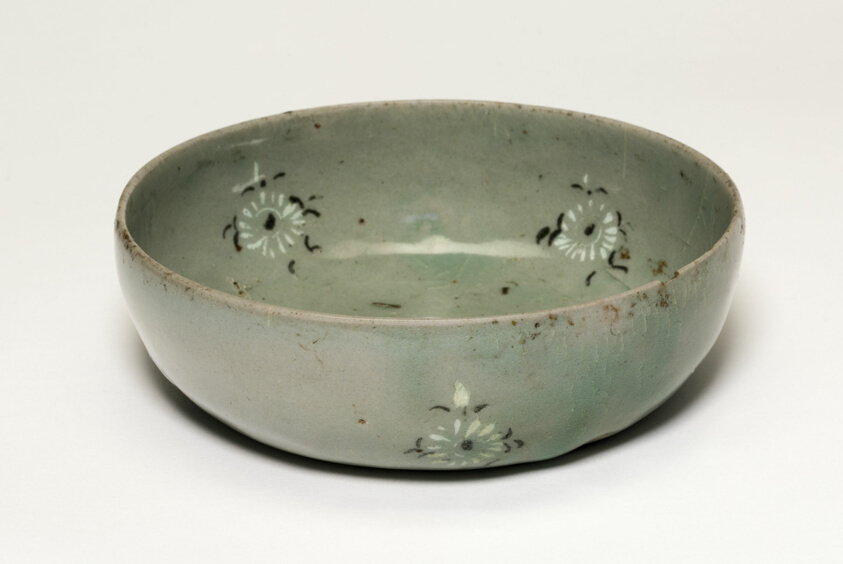 Monk’s Bowl with Chrysanthemum Motif