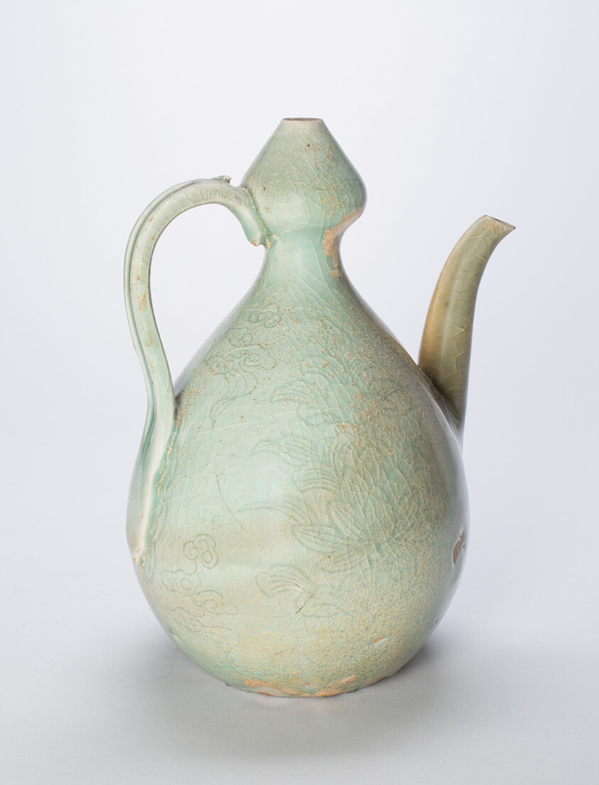 Gourd-Shaped Ewer with Lotus Flowers