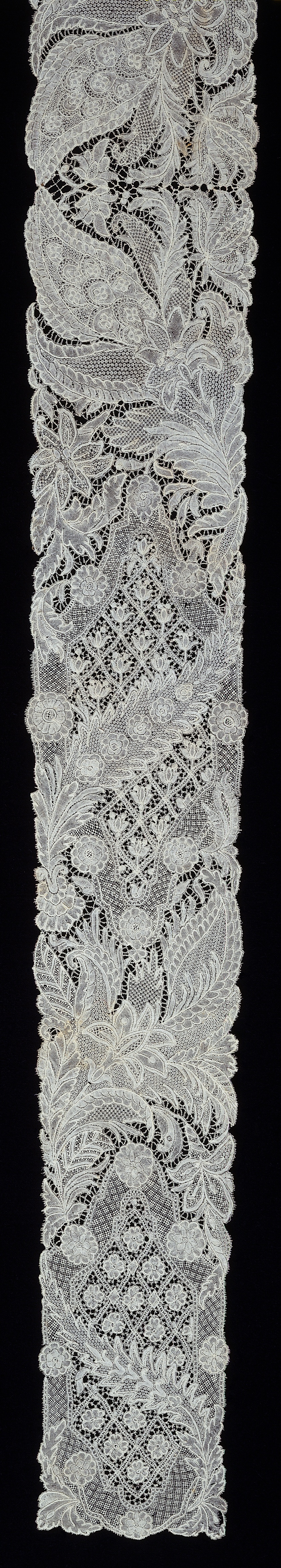 Pair of Lappets (Joined)