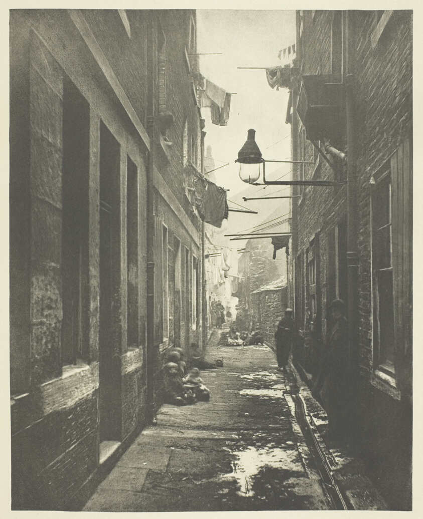 Close No. 80 High Street