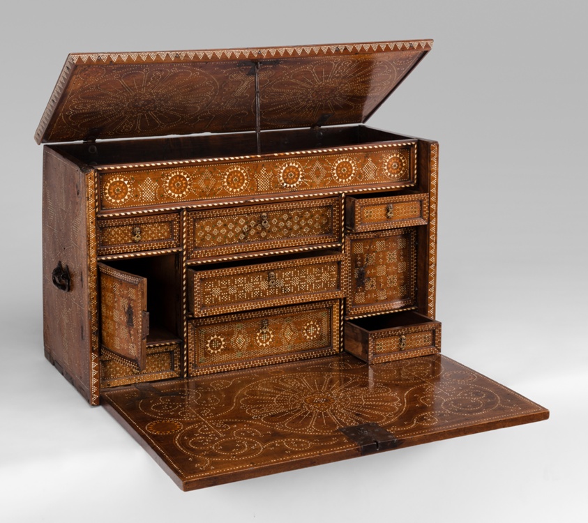 Writing Cabinet (Escritorio)