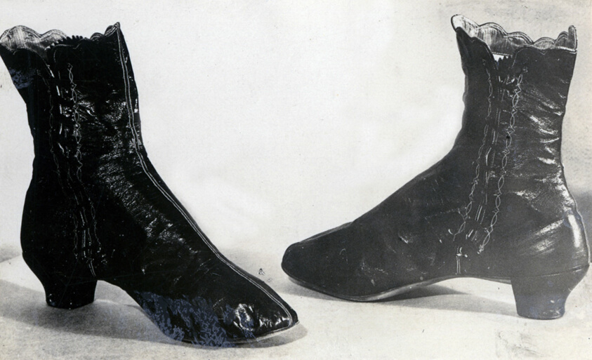 Pair of Startups (Half Boots)