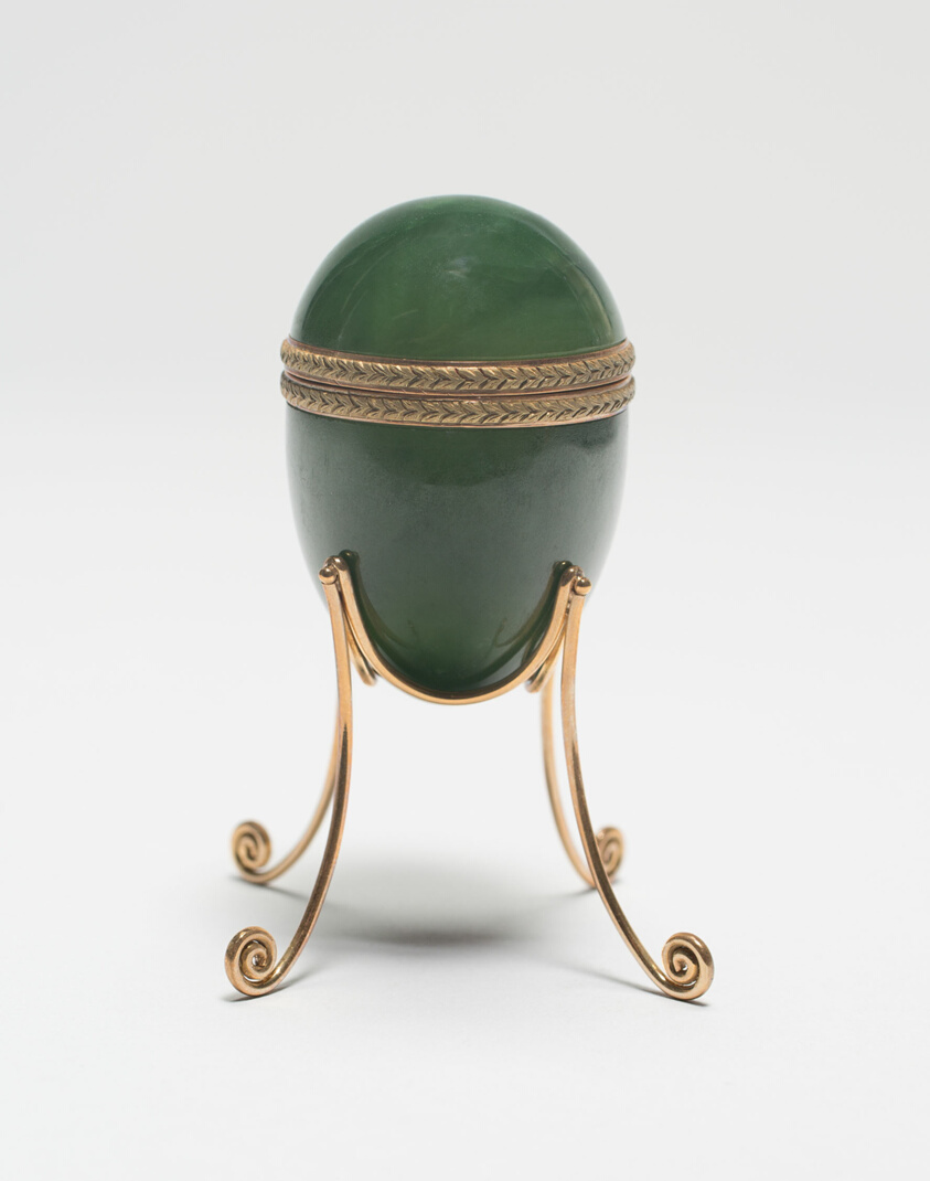 Miniature Box with Lid in the form of an Egg and Stand