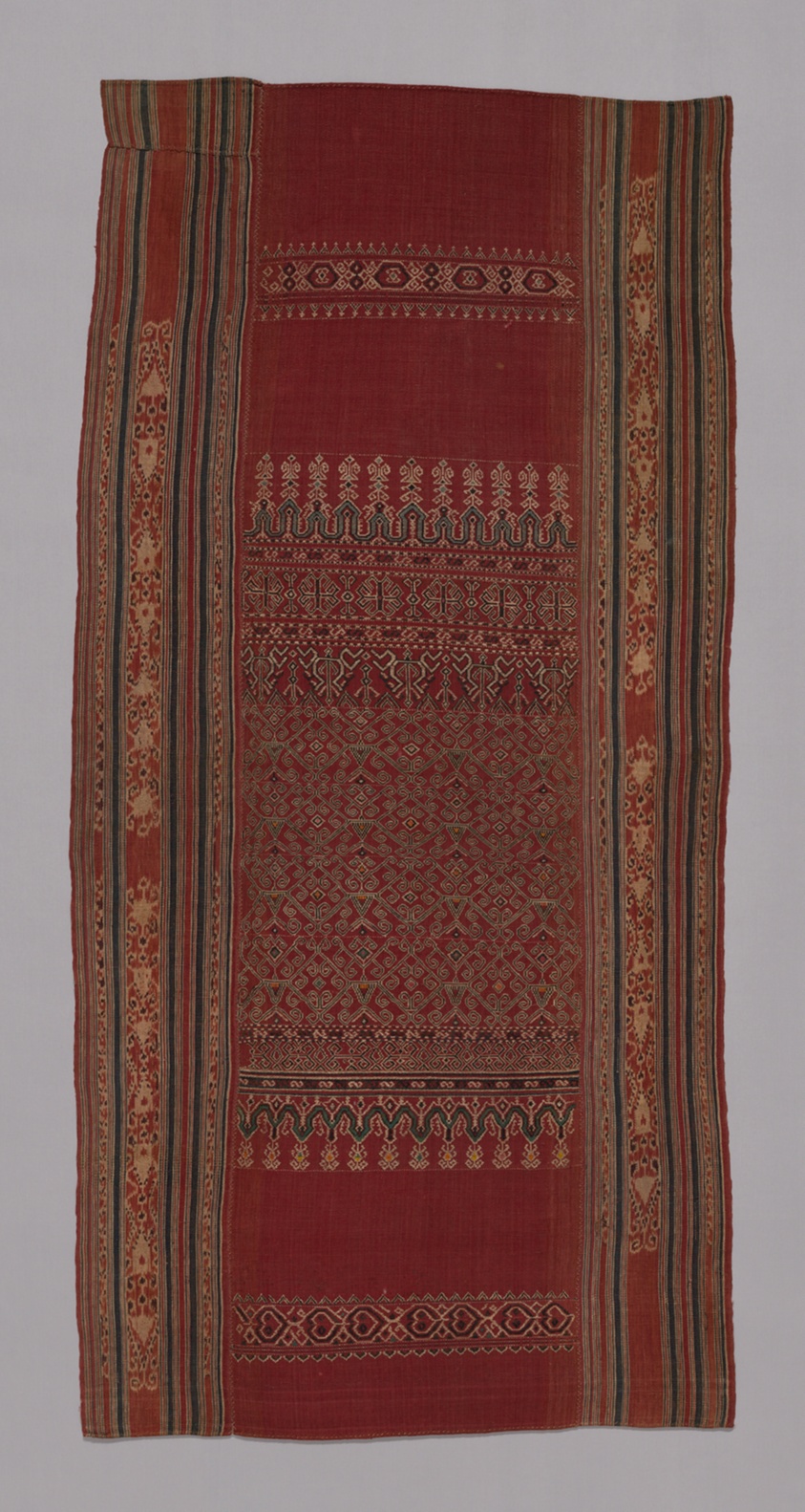 Ceremonial Cloth (Pua sungkit)