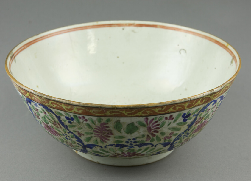 Bencharong (Five-Colored) Ware, Bowl