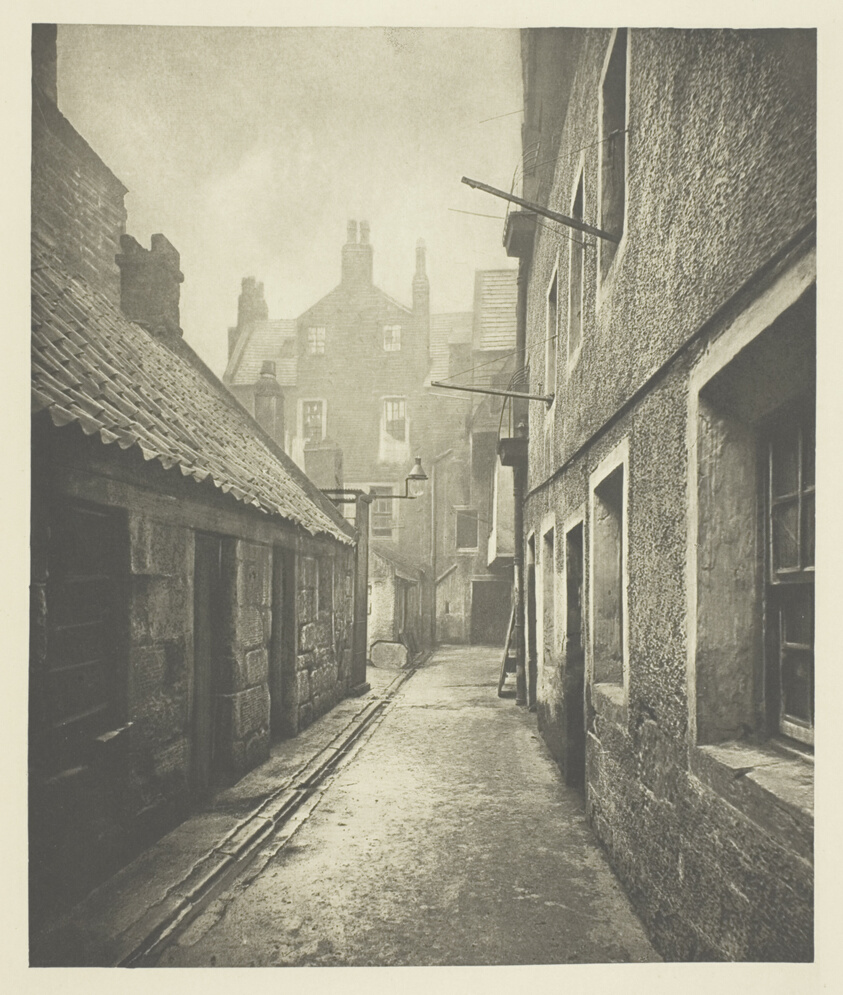 Close No. 115 High Street