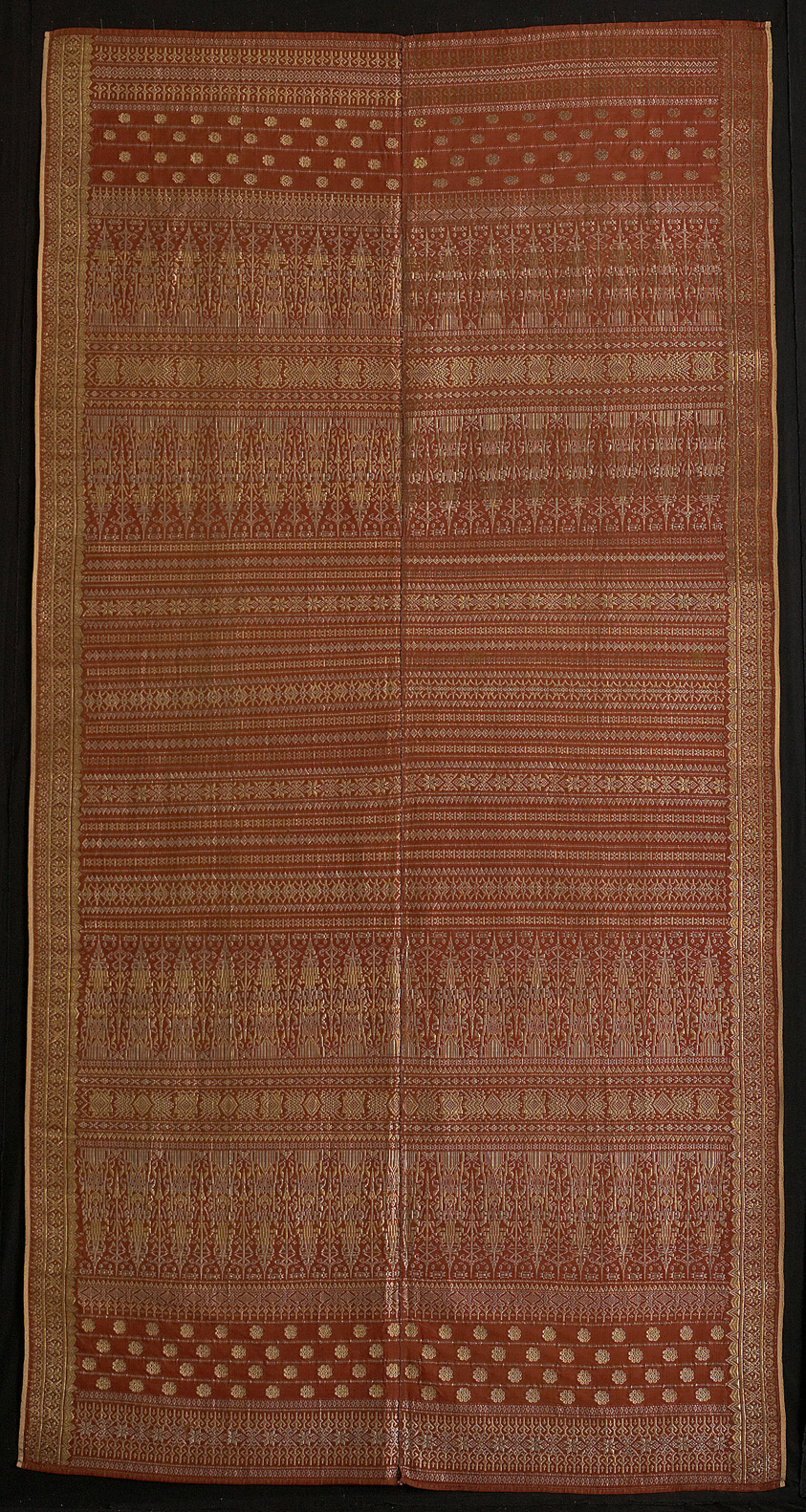 Ceremonial Shoulder Cloth (Kain songket lepus)