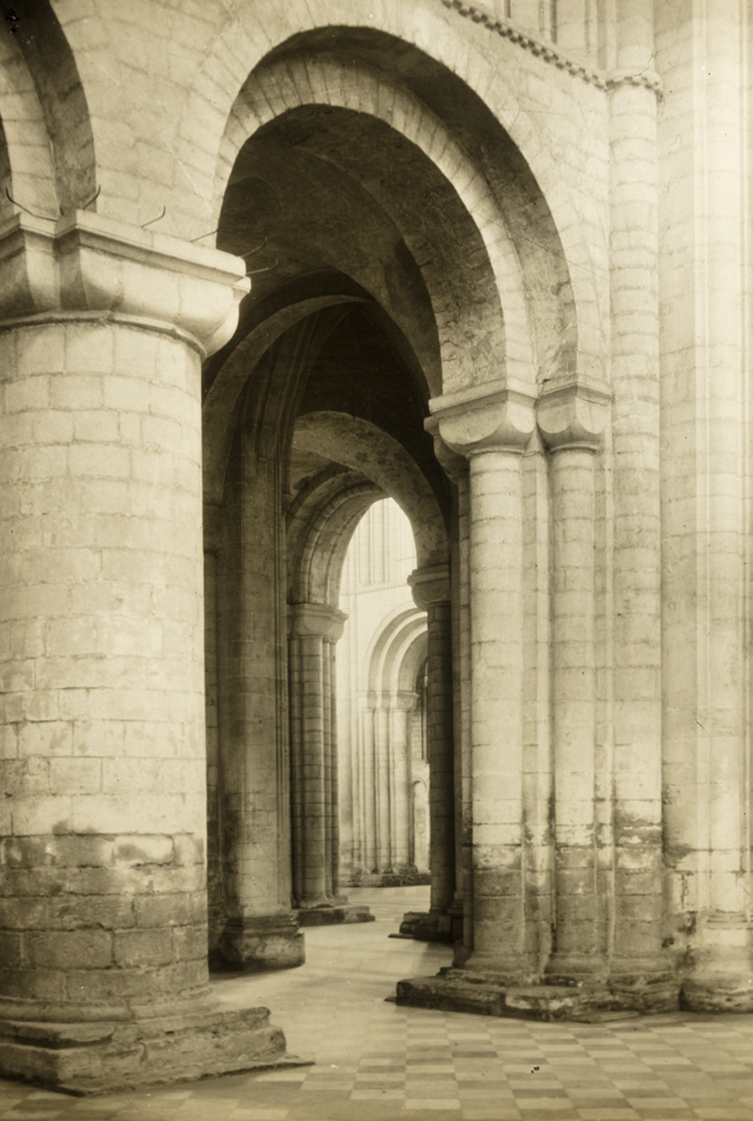 Ely Cathedral: North Transept into North Aisle