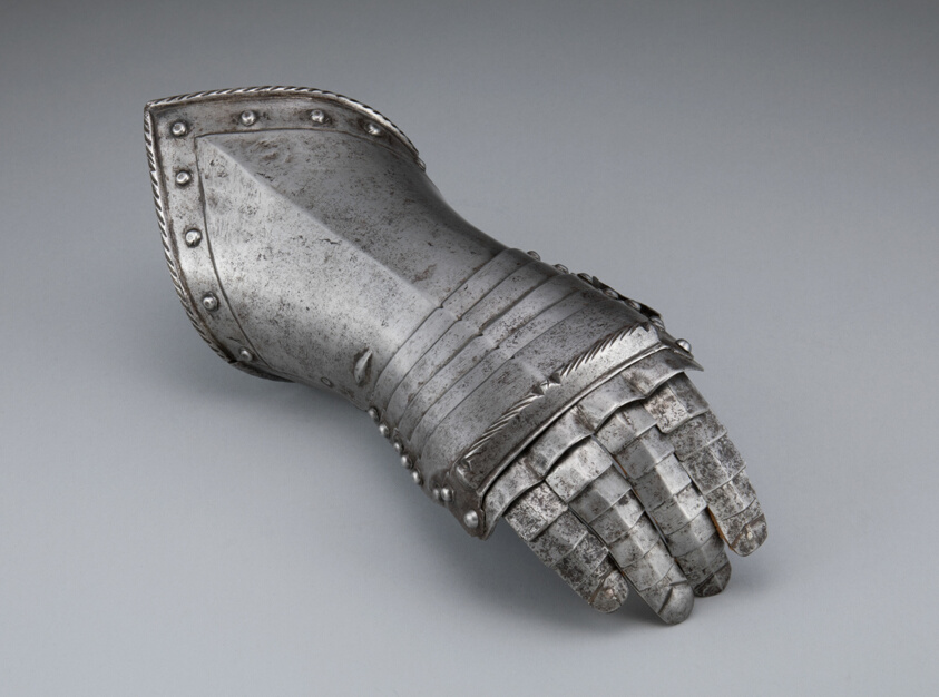 Fingered Gauntlet for the Right Hand