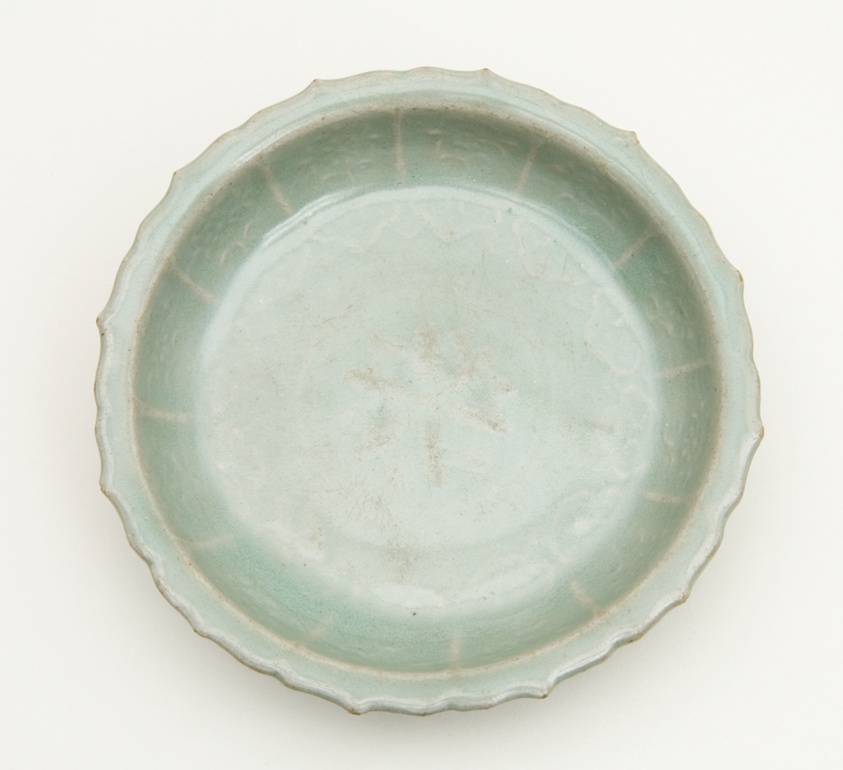 Foliate and Lobed Dish with Floral Sprays
