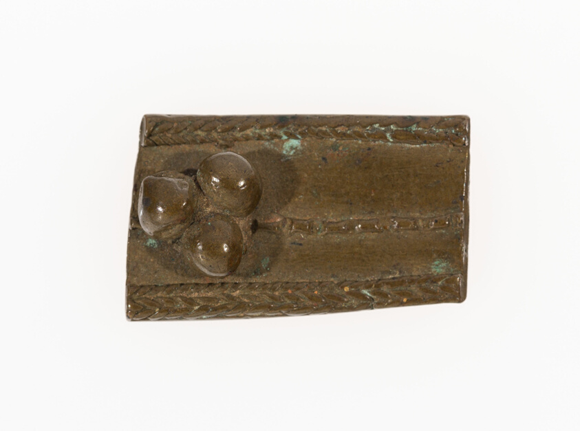 Goldweight with a Geometric Design