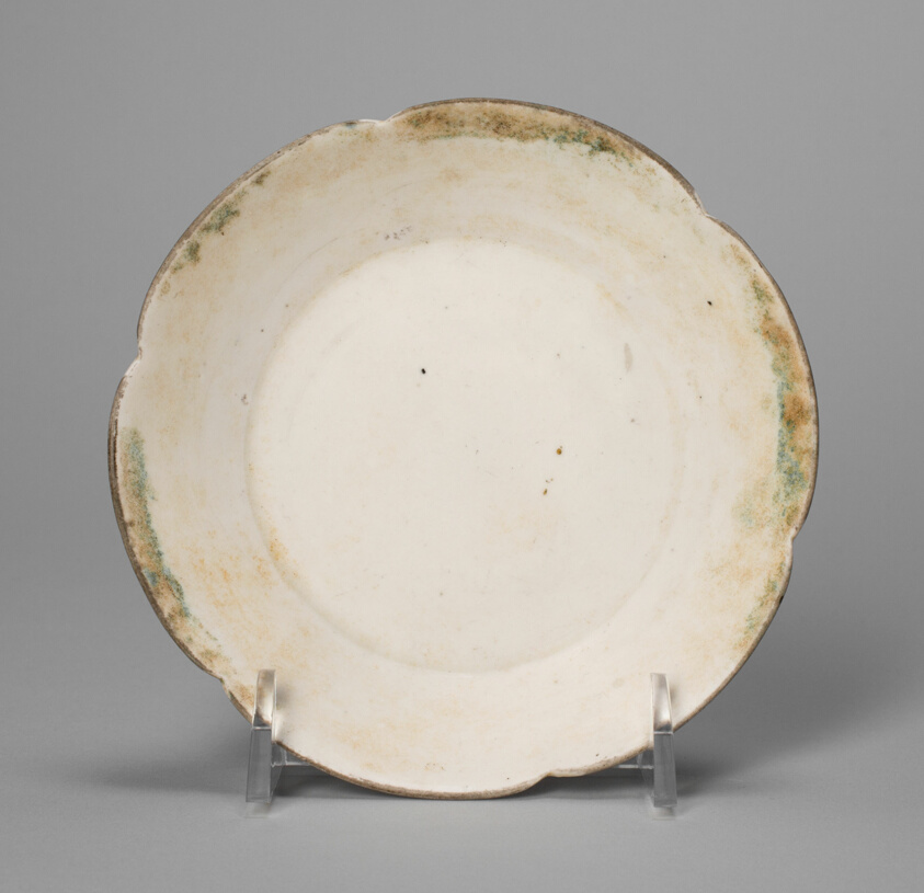 Lobed Dish