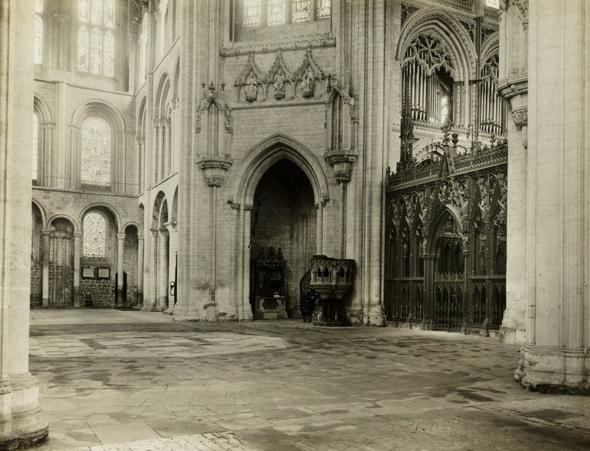 Ely Cathedral: Octagon from South Transept Chairs & Benches Removed