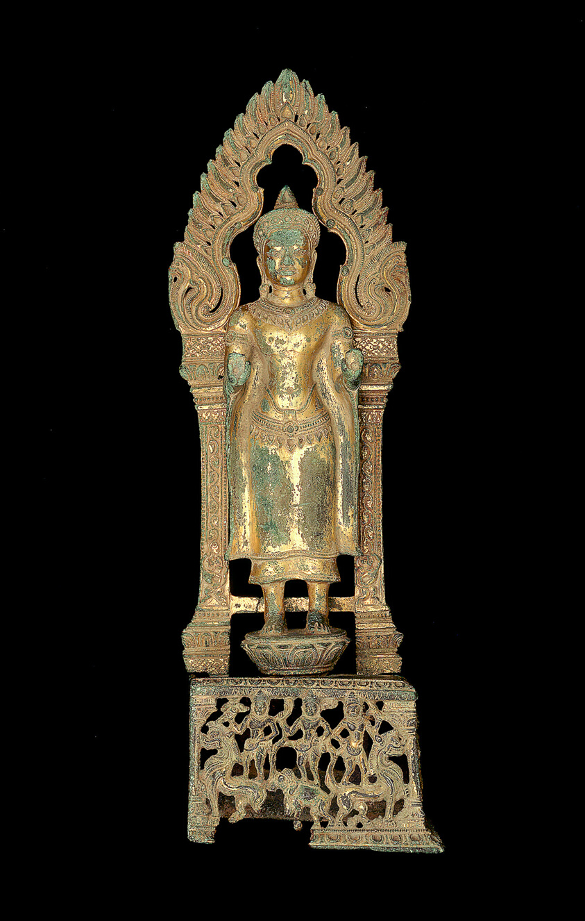 Altarpiece with Crowned Buddha