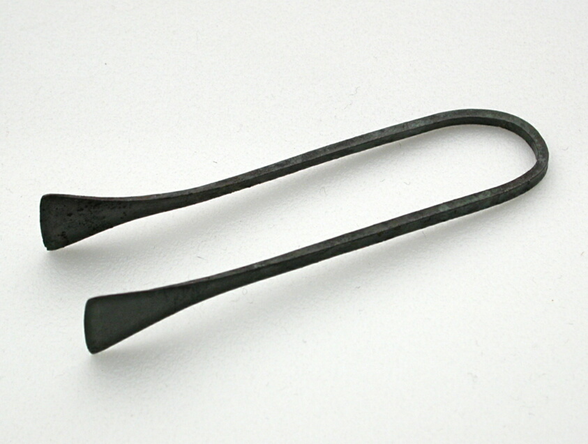 Tweezers