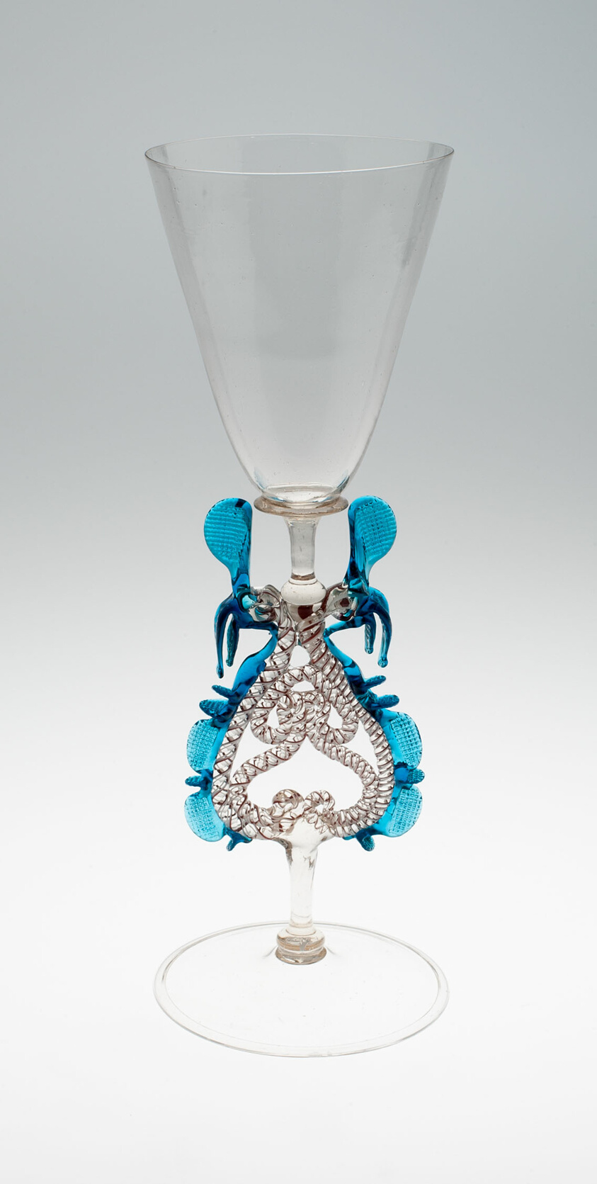 Winged Goblet (Flügelglas)