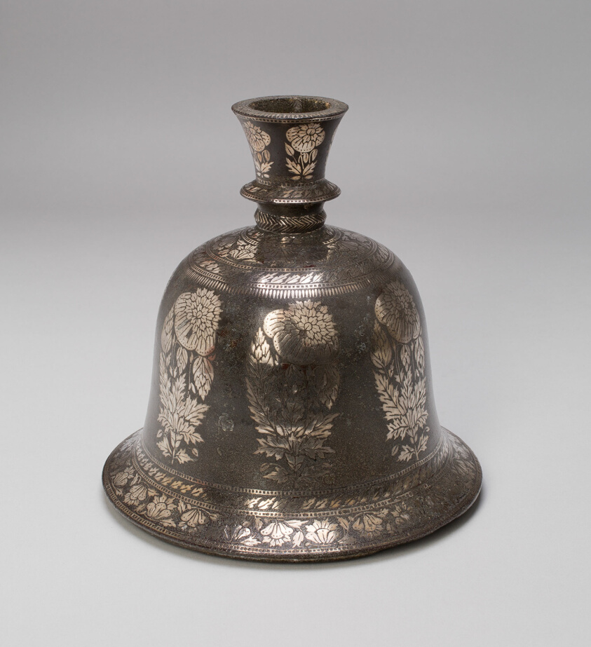Bell-Shaped Huqqa Base with Floral Design