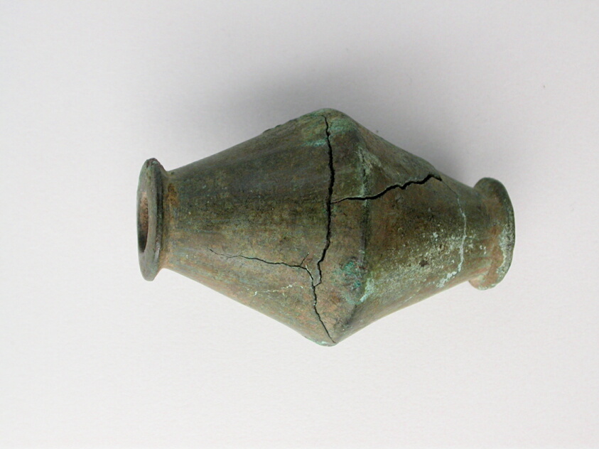 Biconical Bead