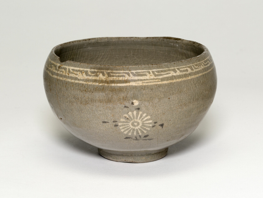 Small Bowl with Chrysanthemum Flower Heads