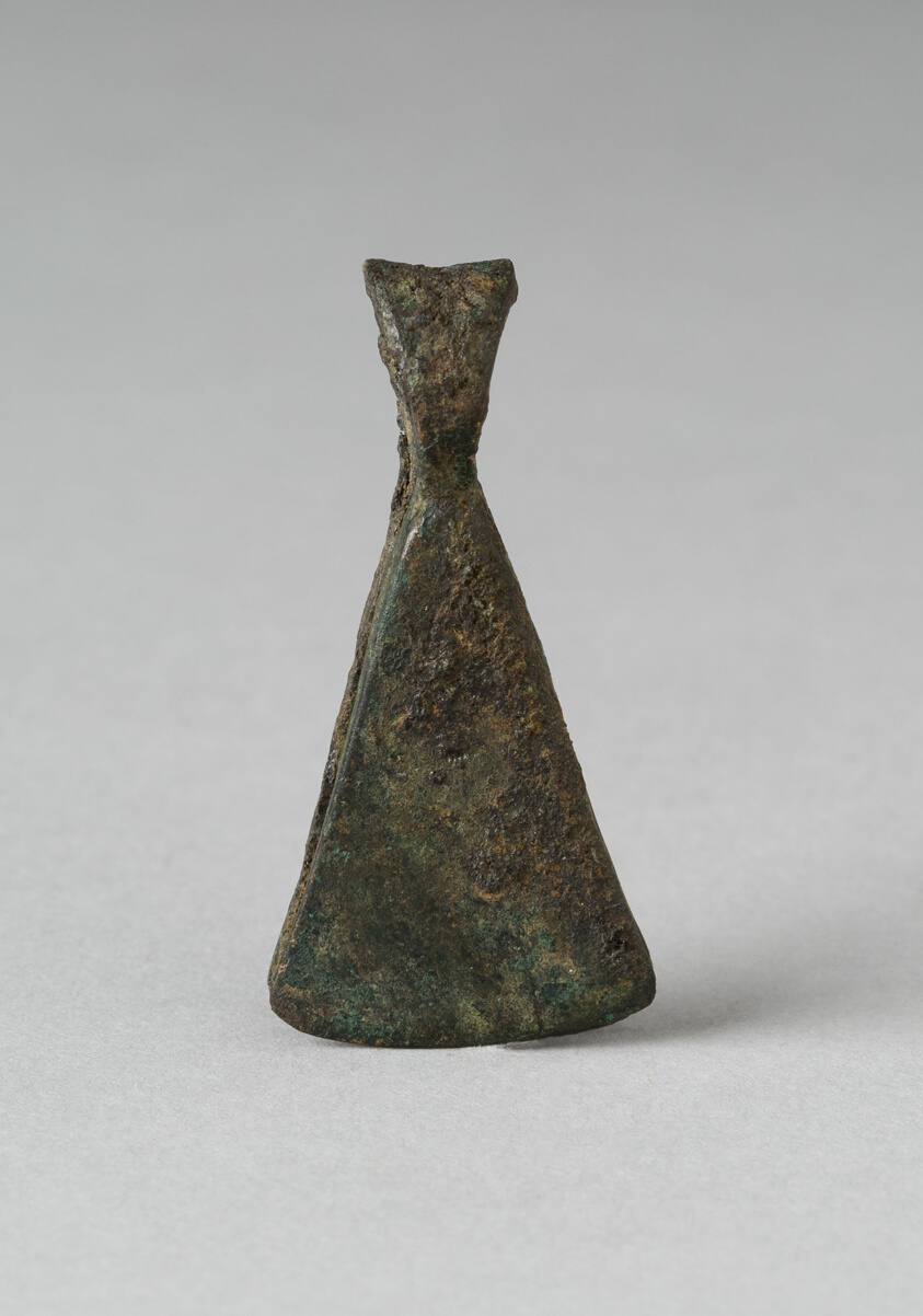 Triangular-shaped Tweezers
