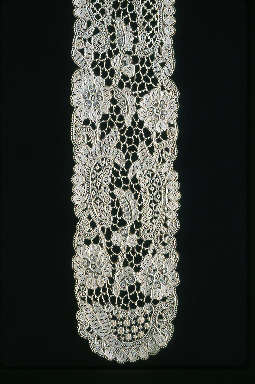 Pair of Lappets (Joined)