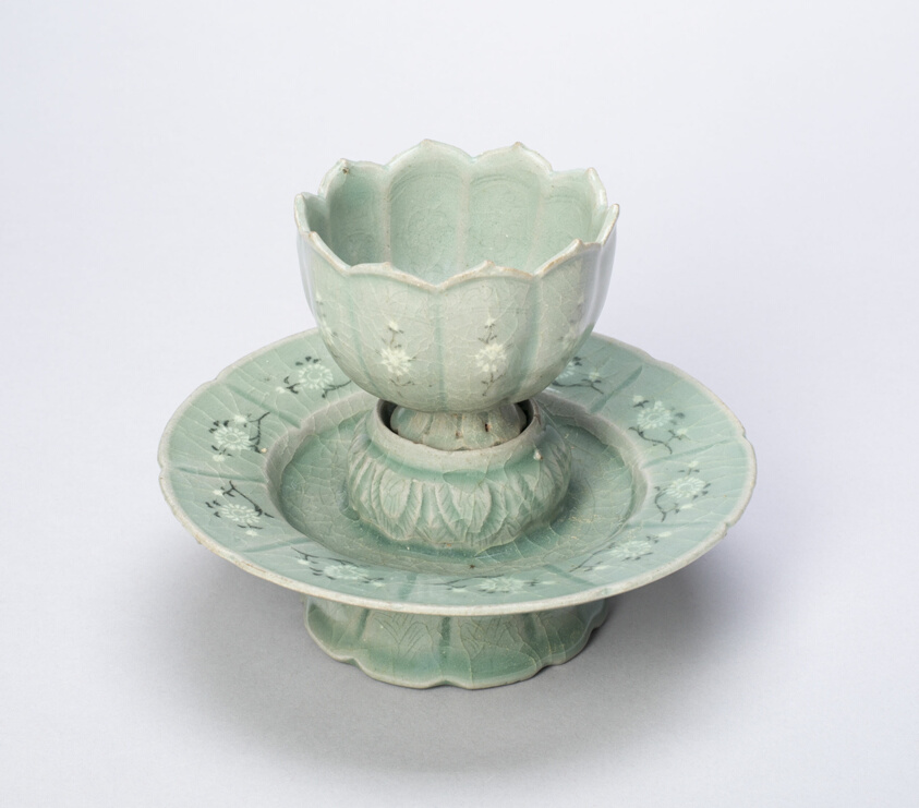 Lobed Cup and Stand with Chrysanthemum Motif