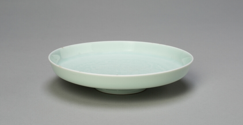 Dish with Auspicious Emblems: Clouds, Bats, Gourds, Plaintain, and Ruyi Scepter