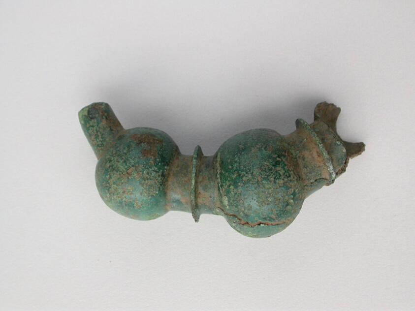 Bow Fibula