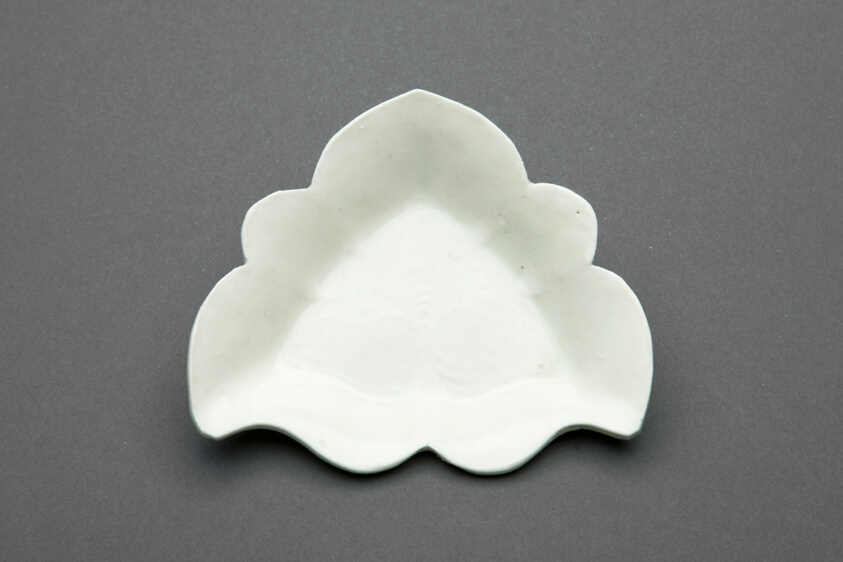 Tri-Lobed Dish with Butterfly